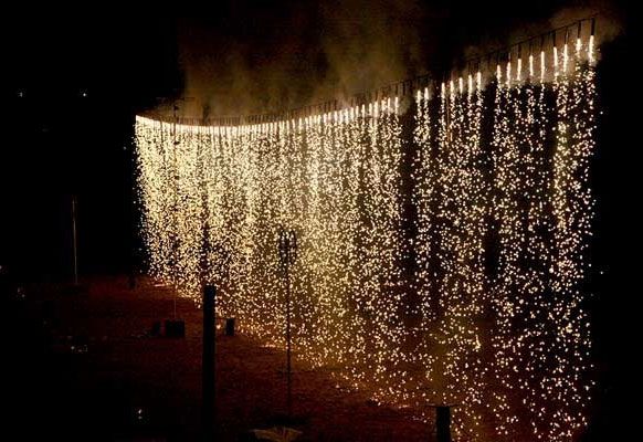 Sparkular Fontänen - Fontänenwasserfall - Funkenregen 